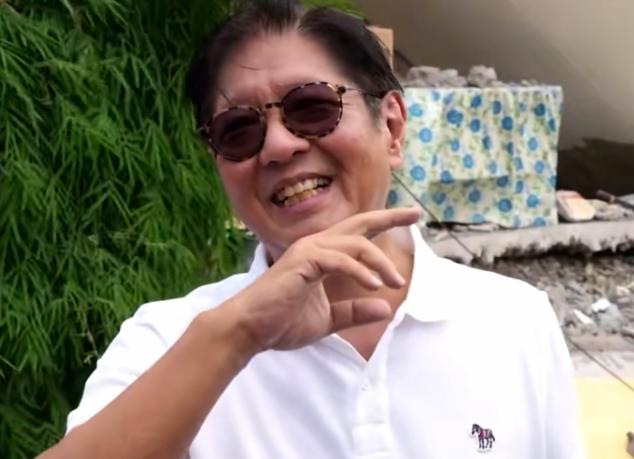 太寒心了！6月10日报道，马科斯站在桑托斯将军市国立高中的废墟前，面对镜头发表救