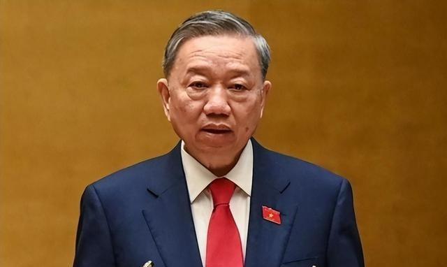 苏林刚看完中国高铁，回国就得面对三道大题

苏林这趟访华，表面看是密集行程，实际