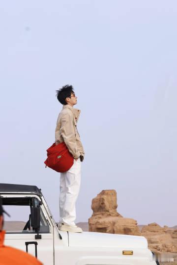 奔赴酒泉敦煌赴一场丝路之约 不只是行走，更是在时光中邂逅，姚琛和不莱玫将旅程的每