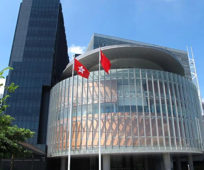 香港凭什么财政独立？说白了，香港政府不靠中央财政拨款，也不需要地方债融资，甚至不