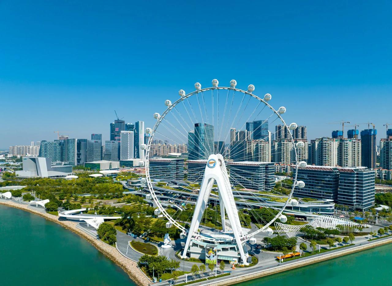 深圳不但是中国发展的奇迹，更是世界城市发展的奇迹。
截止2025年末，深圳城镇化