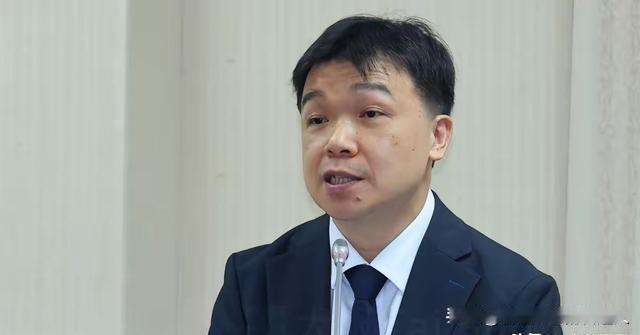 台湾"陆委会"官员刚开口，就把自己绕进去了！日本和菲律宾撇开台湾私下谈划界，沈有