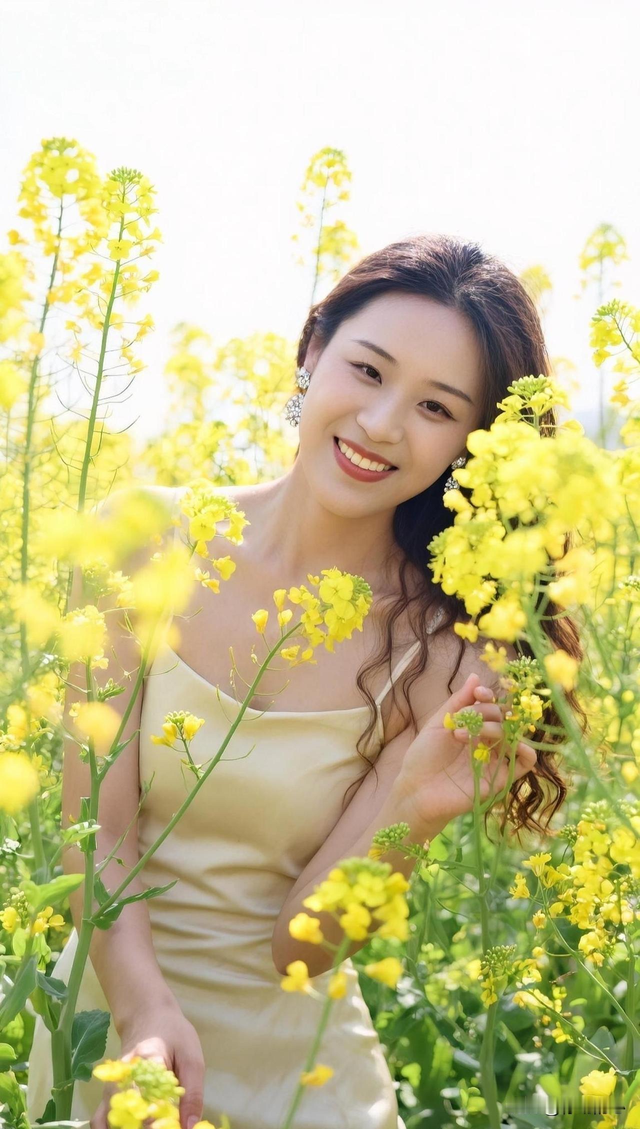 微头条创作一周年感怀
一载光影，一载温柔。
四万点赞，四千知交。
笔至此，心安然