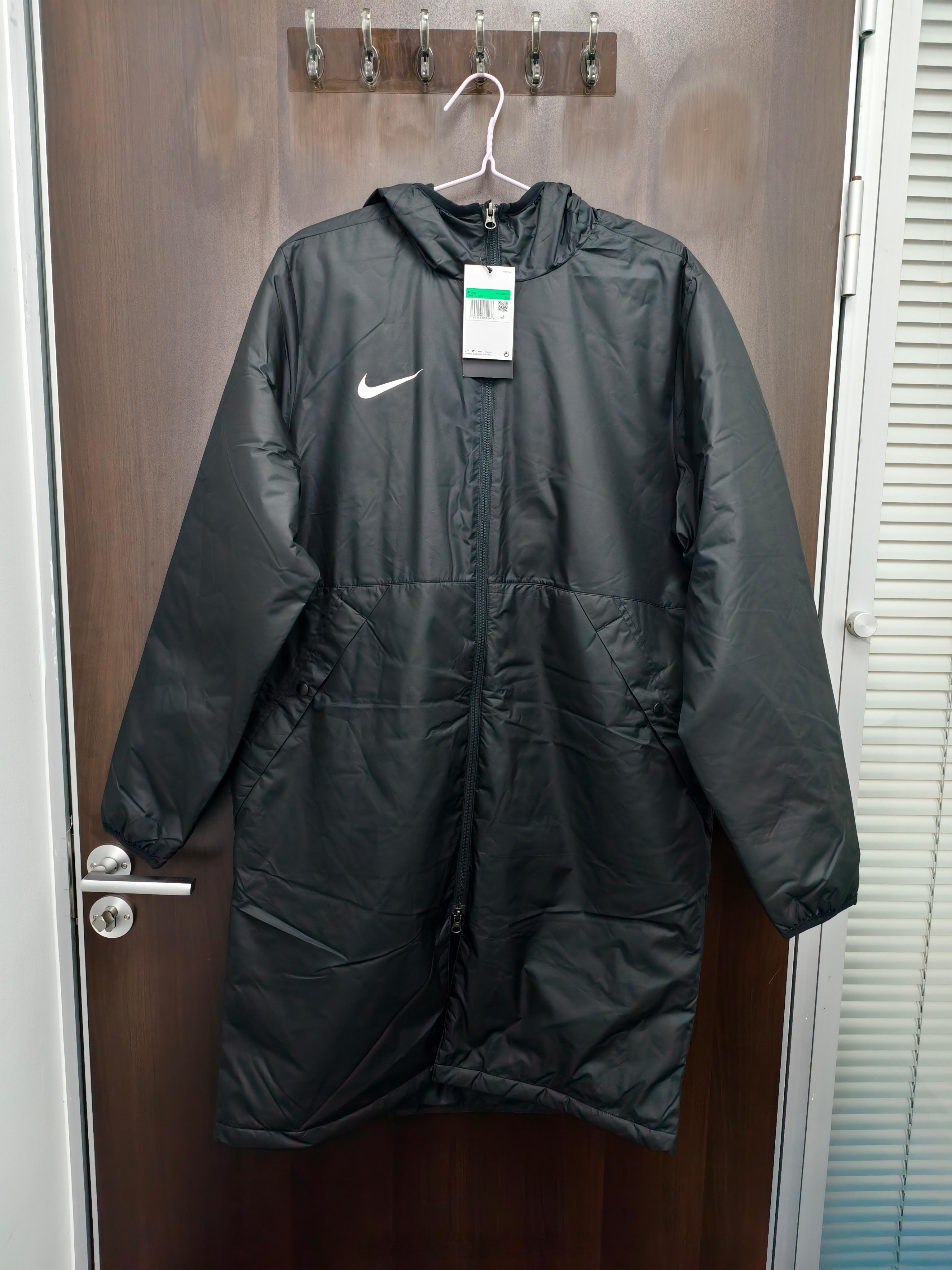 北京国安[超话]  今日有好货！2024耐克足球训练长款棉服 有L和XL 