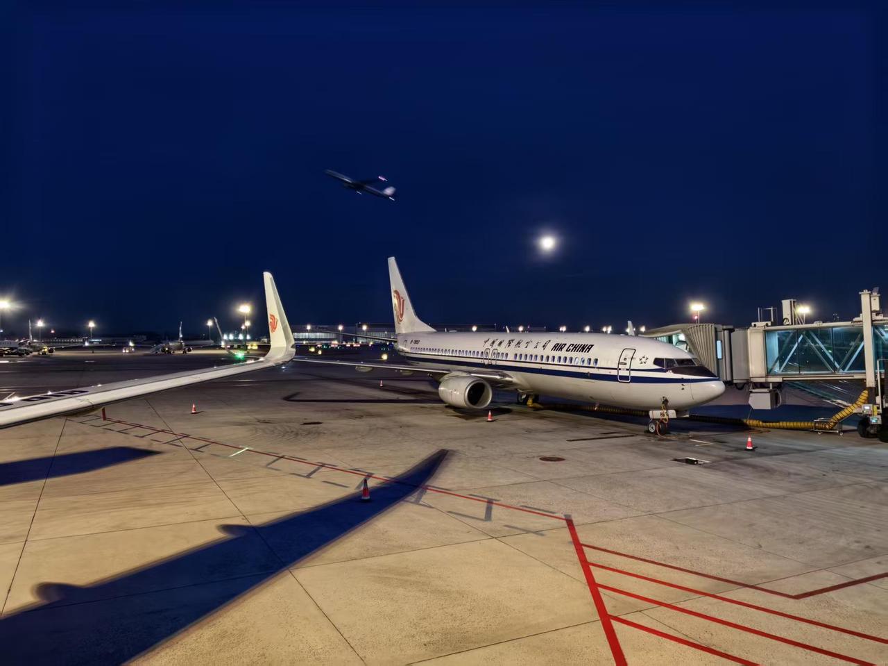 深夜睡不着的时候你们都在想什么做什么那！治愈性孤独 孤独式治愈