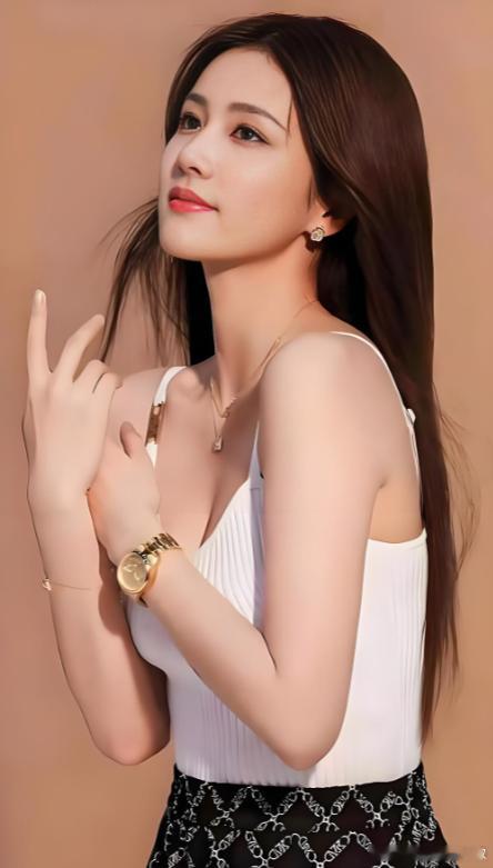 白鹿的流年运势怎么了？、昨天白鹿就上了一天热搜，今天又是各种负面消息。有粉丝让看
