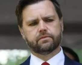 万斯说中国不接关税就考虑打仗，高志凯当场回怼，现场没人接话。

这事发生在4月中