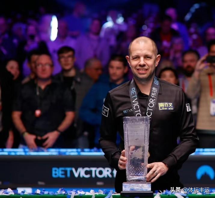 🎉“四强专业户”霍金斯9-5战胜利索夫斯基夺冠🏆

2026斯诺克威尔士公开