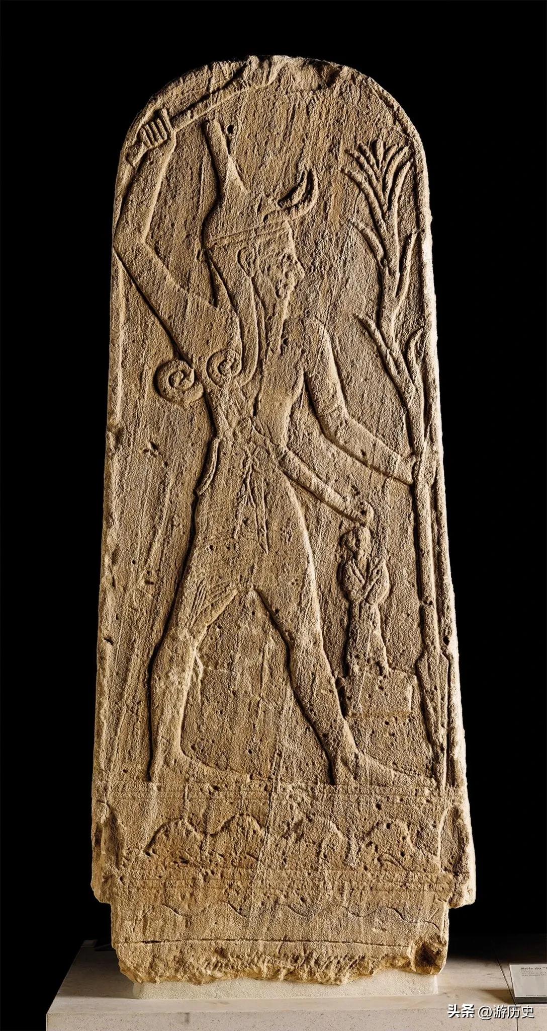 3000年前，位于今叙利亚境内的乌加里特（Ugarit）人曾讲述过两种武器的神话