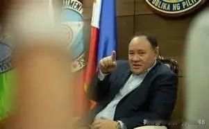 靠华赚红利抱日搞军演？菲律宾在中日间赌一把？
 
2025年11月，日本首相高市