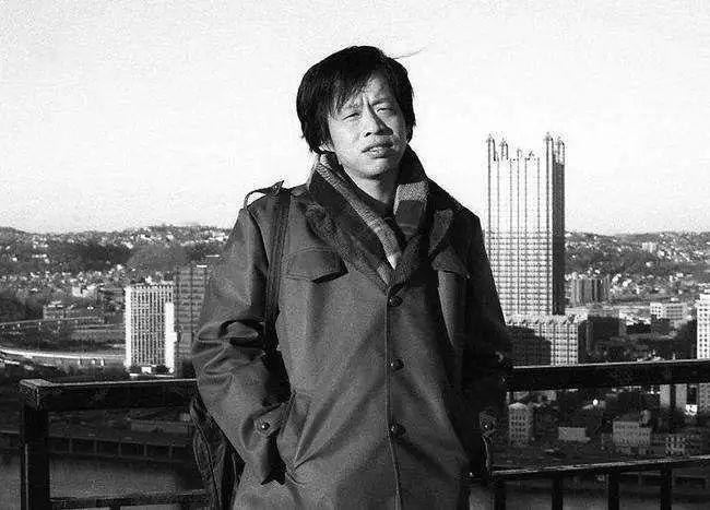 从孔孟到如今，中国的哲学家、官员，从来不挑担、不推车。所以他们的智慧从不考虑降低