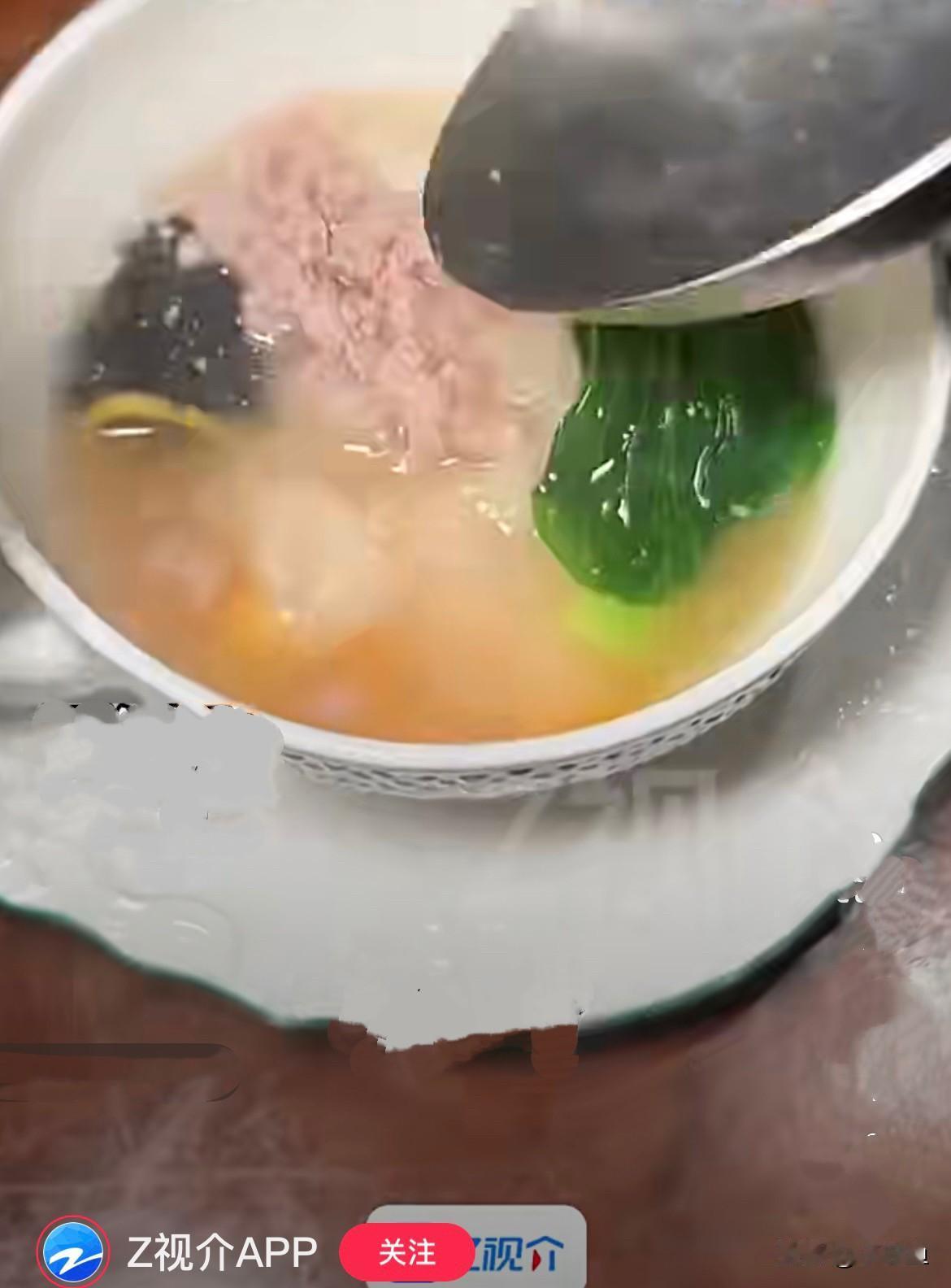 啥馄饨啊？金皮还是金馅啊？
上海一家网红温州馄饨店，直接颠覆普通人的认知，明码标
