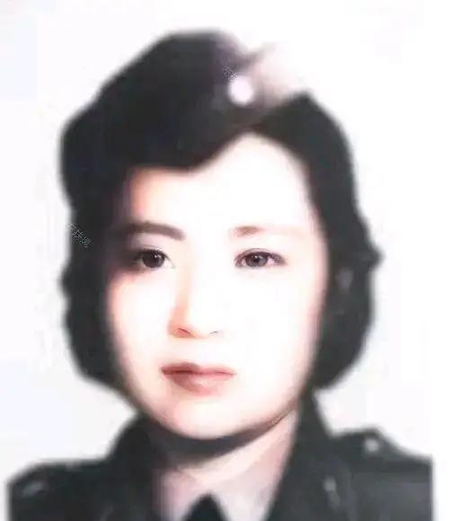 1951年，在滕县保卫战中与日寇血战壮烈牺牲的抗日爱国名将王铭章的二夫人叶亚华在