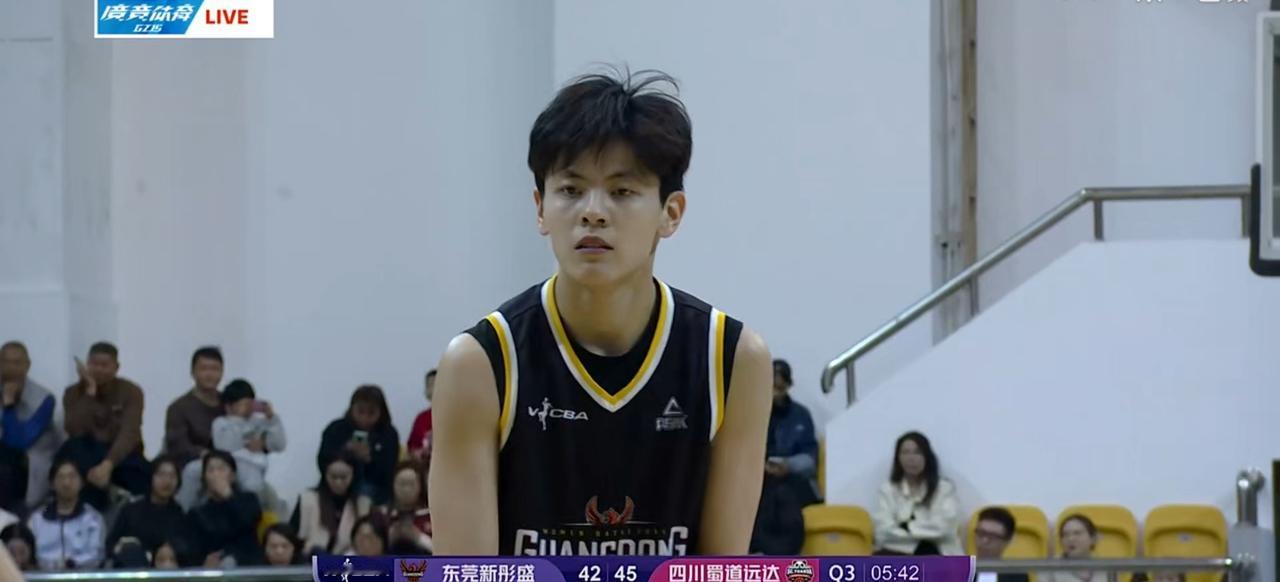 12月14日这场WCBA比赛太刺激了，狭路相逢勇者胜！这可是上赛季总决赛的翻版对