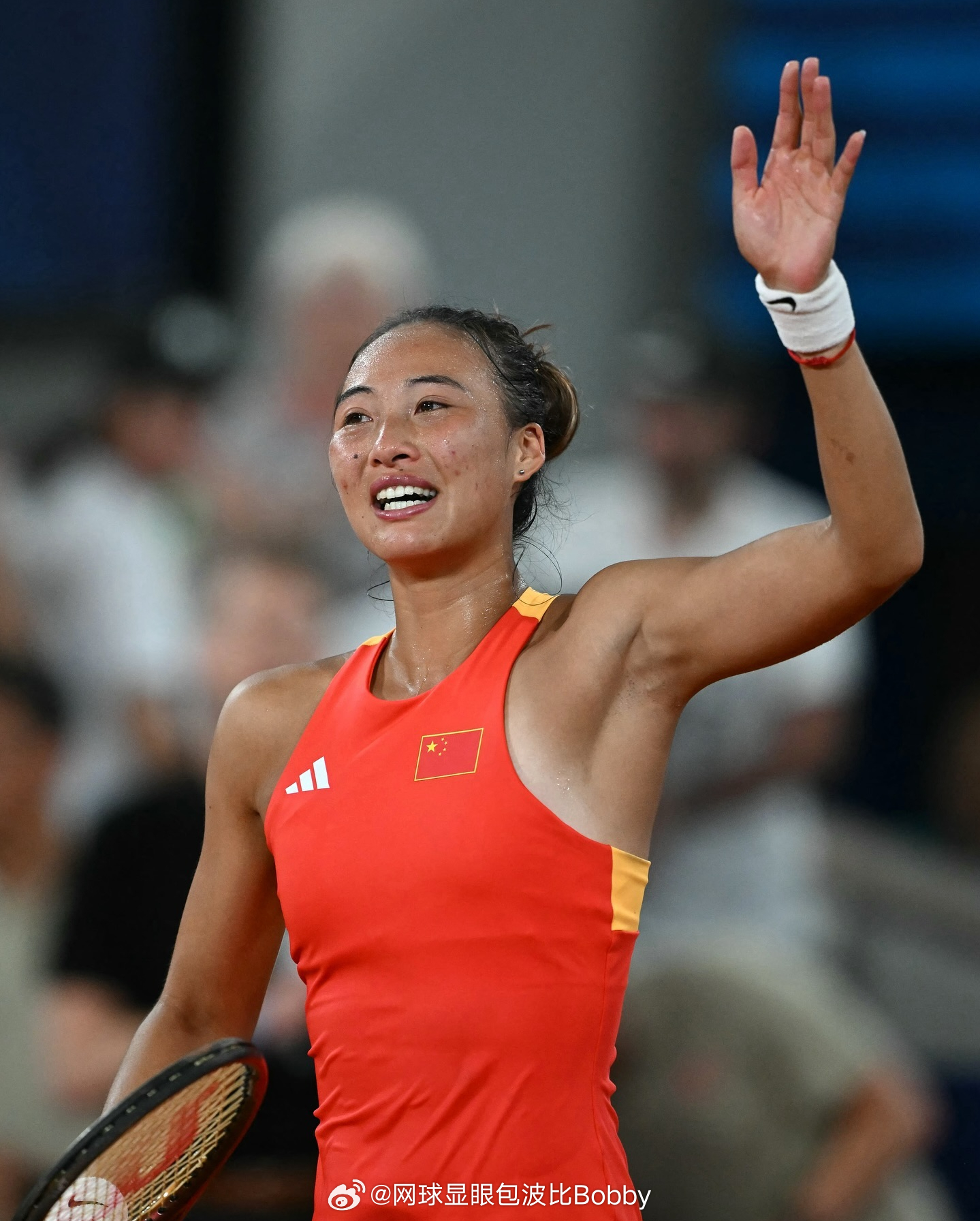 郑钦文缺席澳网后哭了很久 心疼“我真的很希望能上场比赛”“事实上，当我和团队共同