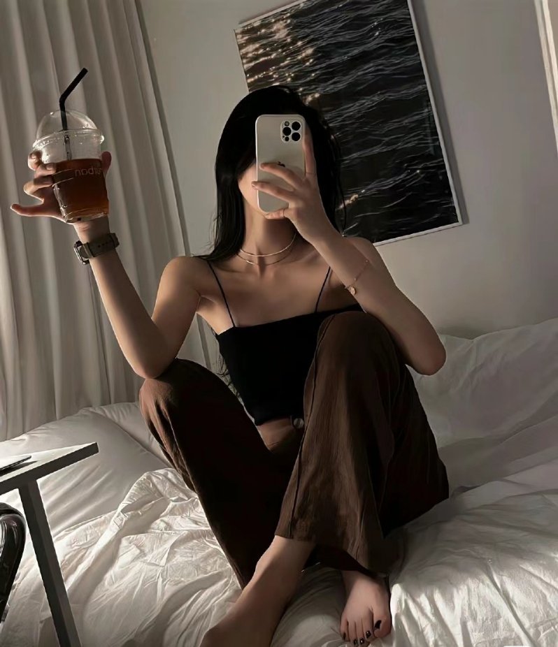 你可以在夜里崩溃 但希望你在天亮又能抗往四面八方的压力 . ​​​