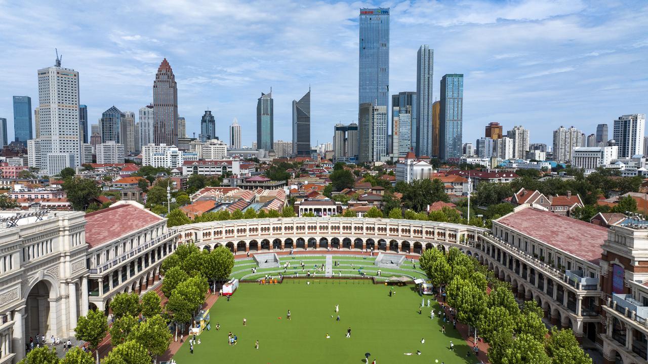 新年新气象：
 
- 🌟 投资顺风顺水，抓住机器人、低空经济等新赛道机遇
​