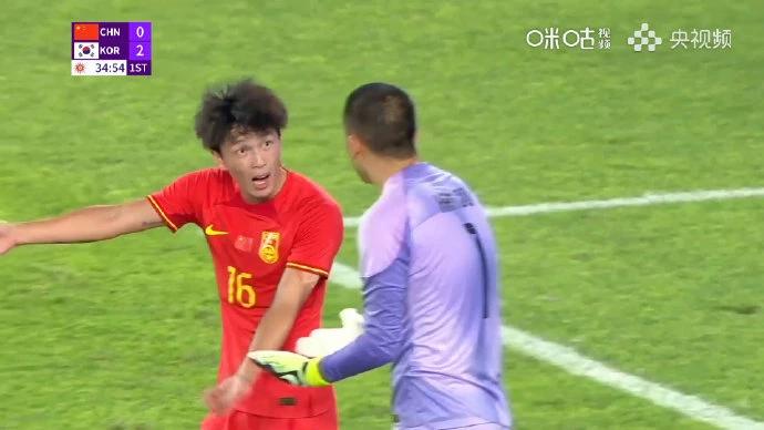 亚运会男足1/4决赛，中国0-2韩国，无缘四强。

全场数据：
进球数：0-2
