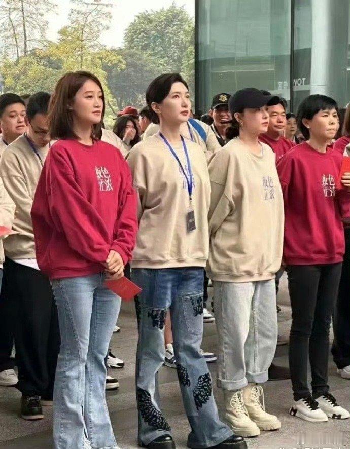 原来卫衣多瘦都会显胖，牛仔裤多贵都会鼓包！  