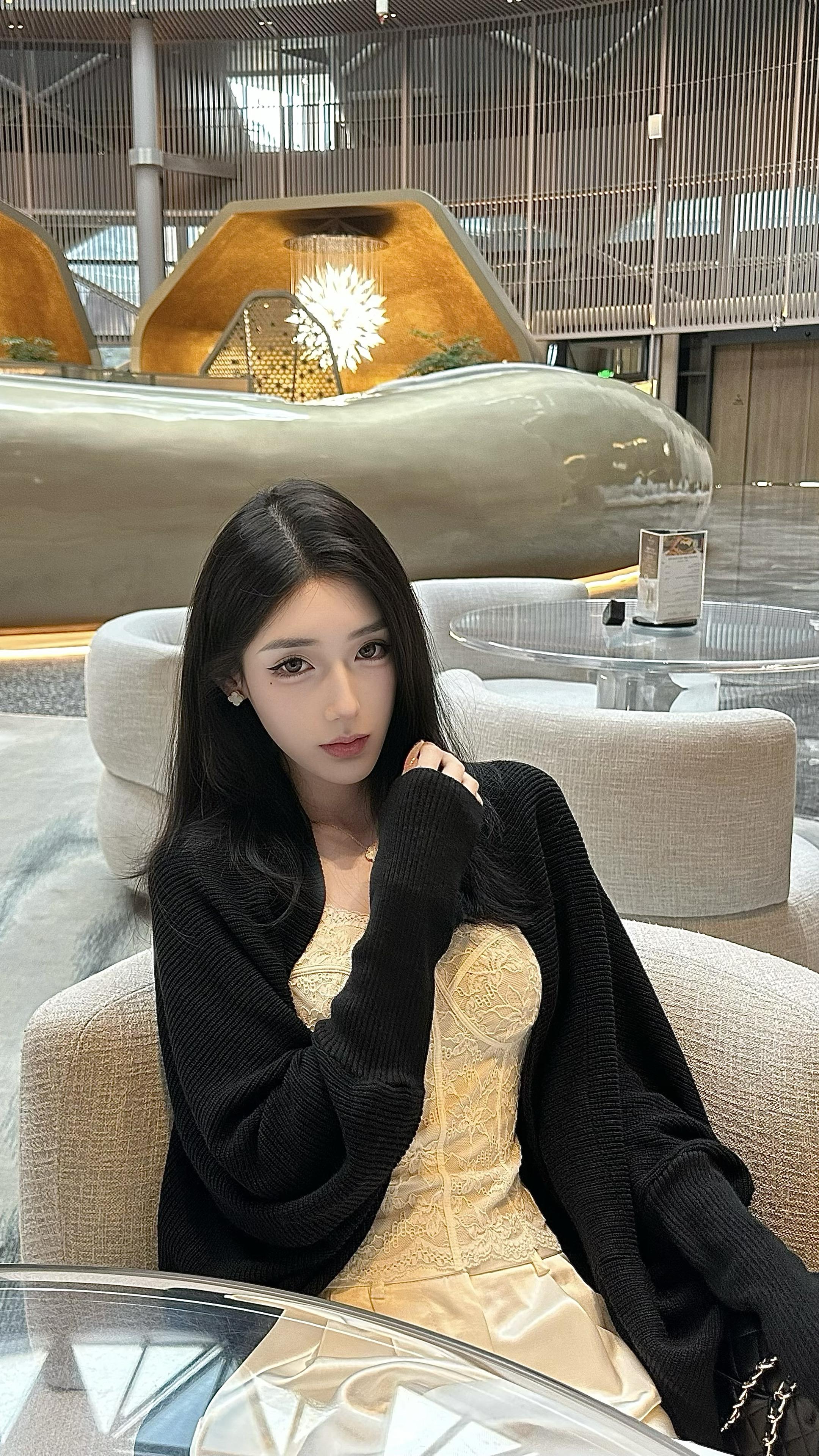 又在妄想打卡签到领女友吗 那叫骚扰 蠢货。