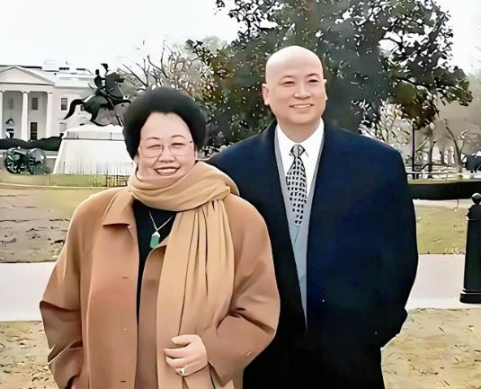 那个和现实中的“唐僧”当了36年夫妻的女人走了，她曾遭到无数女人的羡慕，据悉，陈