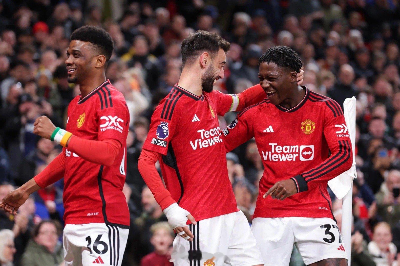 002 英超英超 曼联vs西汉姆联曼联目前是有些复苏的感觉在了，这赛季的曼联发挥