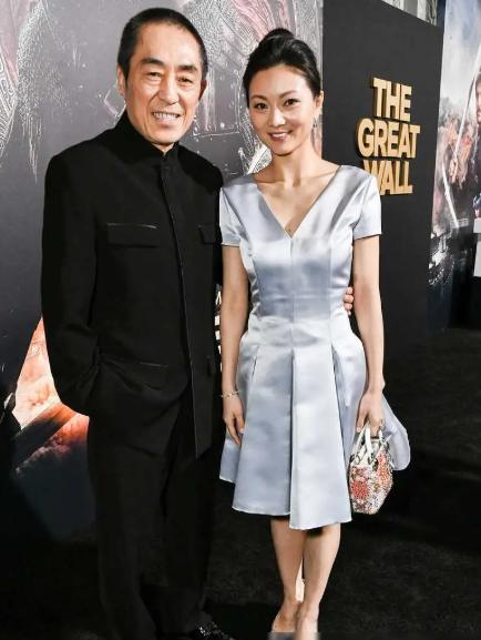 2000年，19岁的陈婷带着50岁的张艺谋回家见家长。谁知，陈婷父母一见来者是张