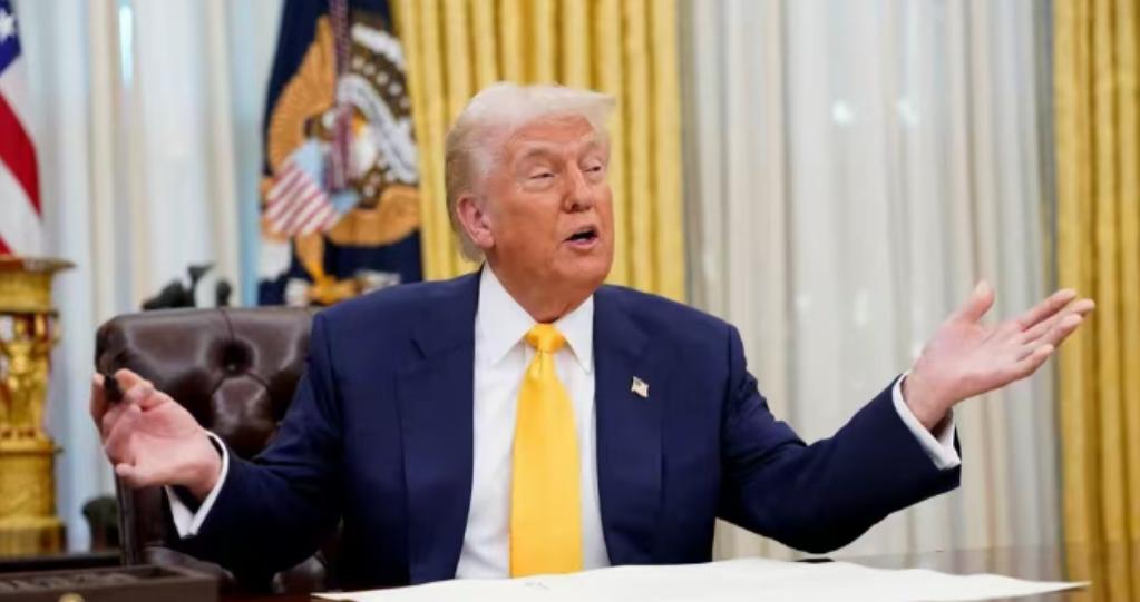 美国发起“虽远必诛”行动，对逃跑的“贝拉1号”油轮继续追捕！后果可参照东方大国世