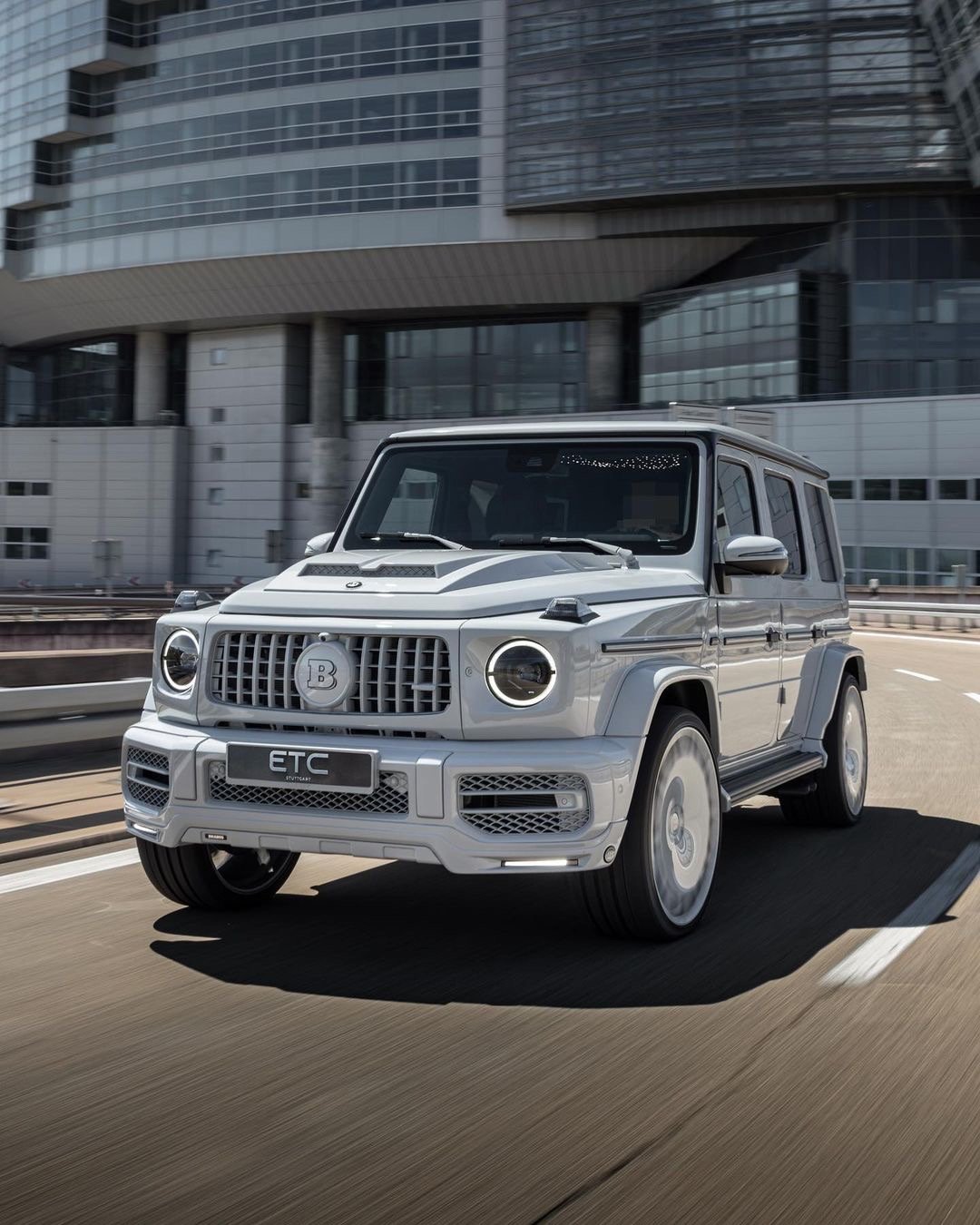 Brabus 梅赛德斯-AMG G63[二哈]挺清奇的颜色 ​​​