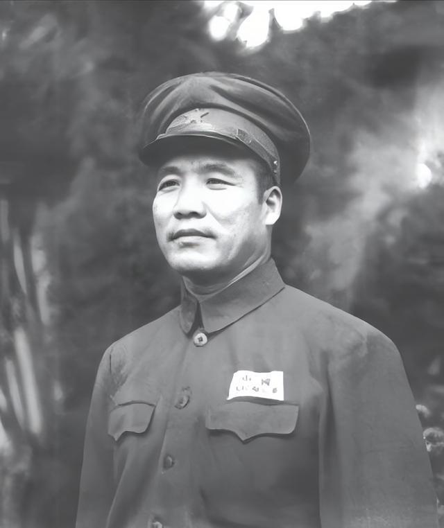 1945年，李达将军已经40多岁，依旧没有成家，几位领导看在眼里，也替他着急，索