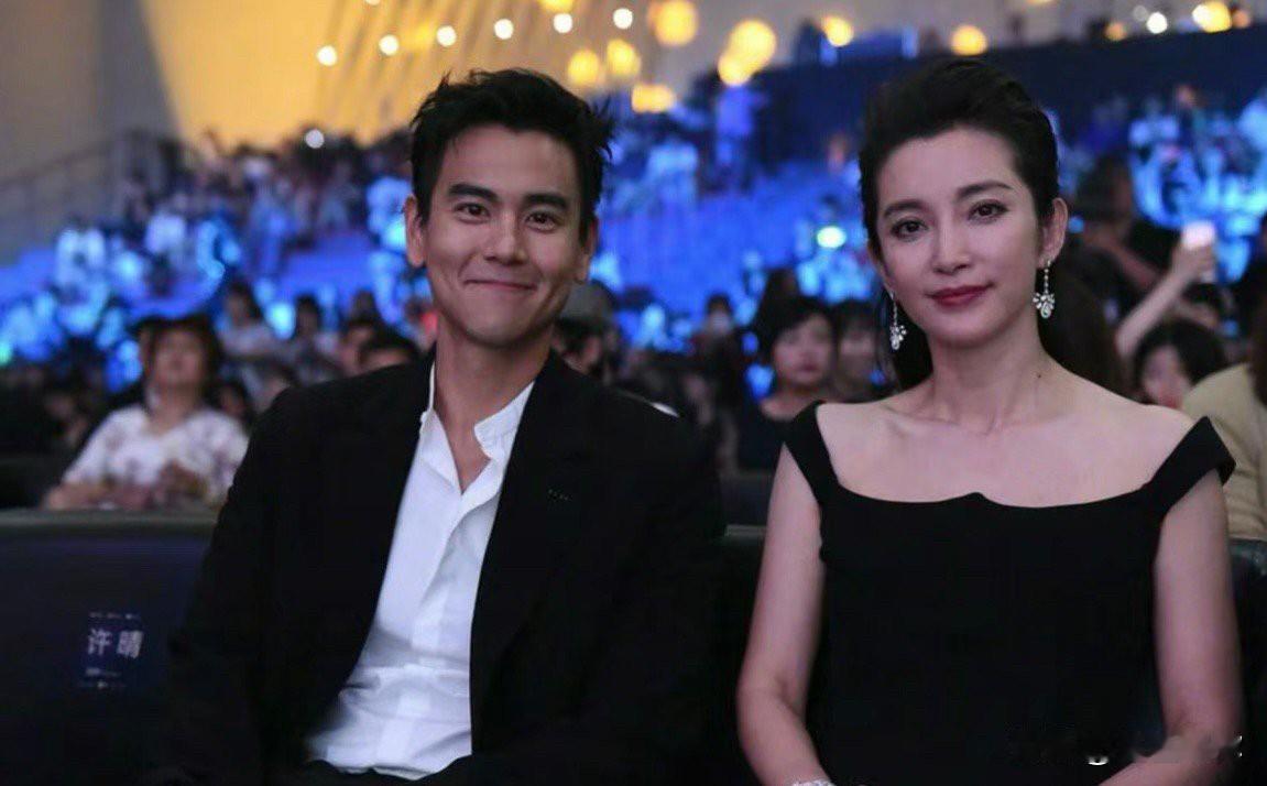 娱乐圈出现过很多可笑的谣言，“李冰冰封杀彭于晏”就是其中之一。彭于晏背后资本脉络