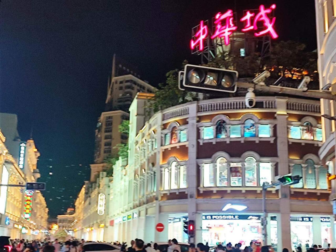 立红原创优秀精彩佳作，图文并茂，内容丰富多彩多姿！分享佳作受益匪浅！
我们伟大的