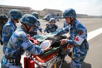 AI大模型第一次上了救护列车，中老这场联合演习藏着真本事
中老“和平列车-202