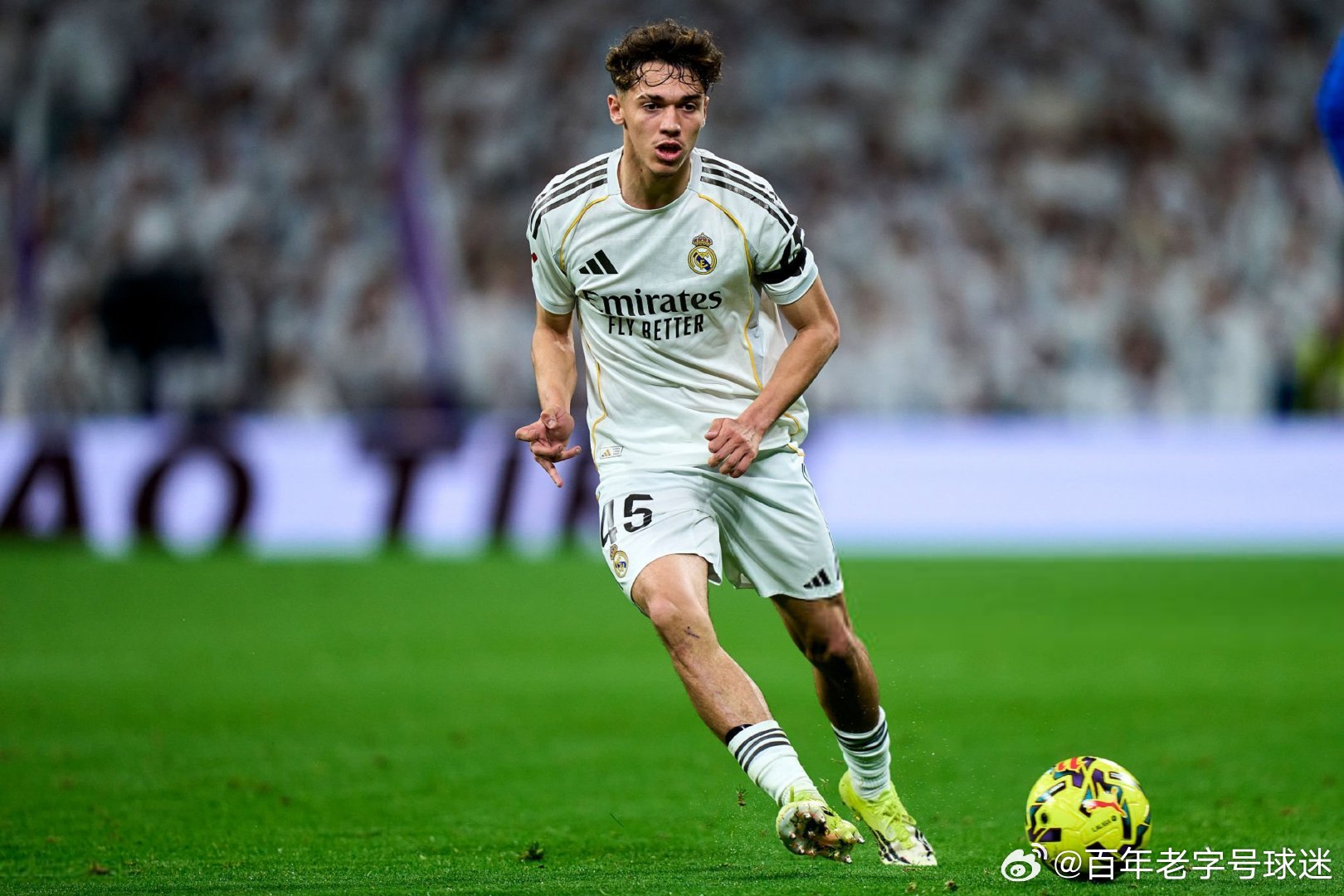 【半场】皇家马德里0-1赫塔菲赫塔菲世界波破门，皇马半场落后1球西甲联赛 皇马v