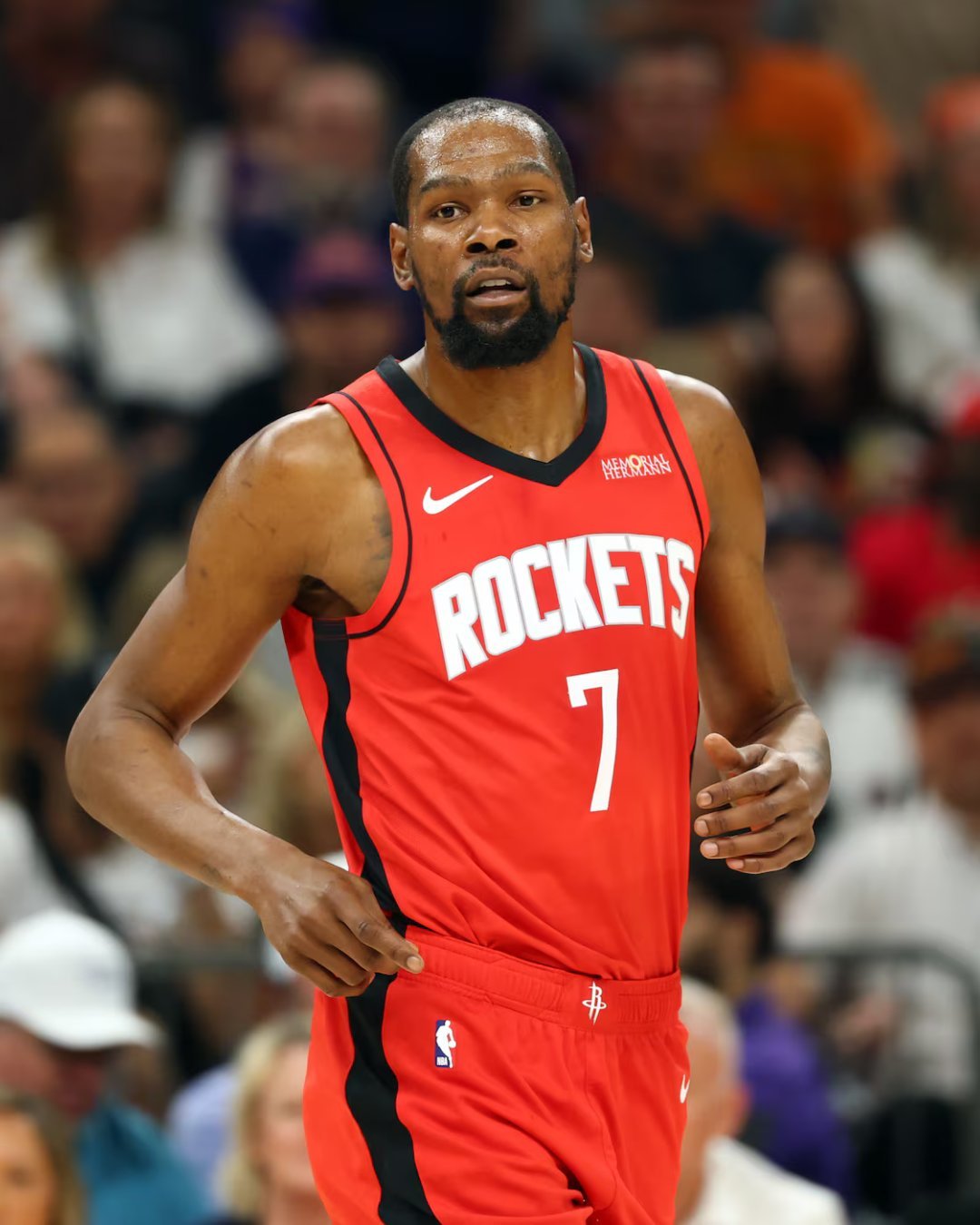 杜兰特脚踝扭伤缺席今天比赛火箭今天又是输球的一天了也是倒霉 杜兰特这个赛季打了7