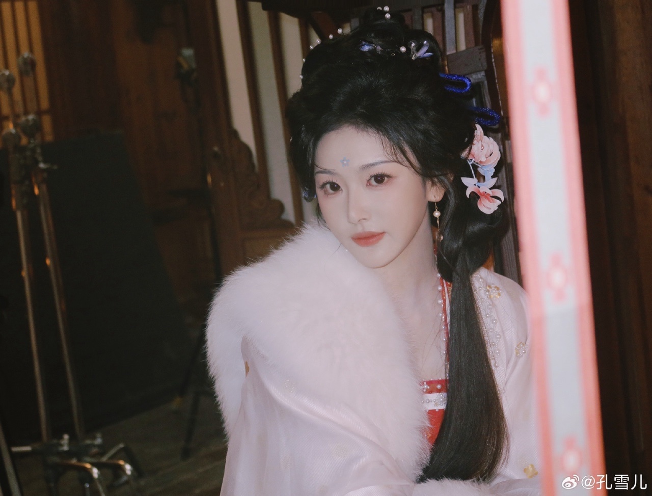 孔雪儿孔雪儿谈俞浅浅母爱孔雪儿回应俞浅浅救宝儿 孔雪儿回应俞浅浅救宝儿 