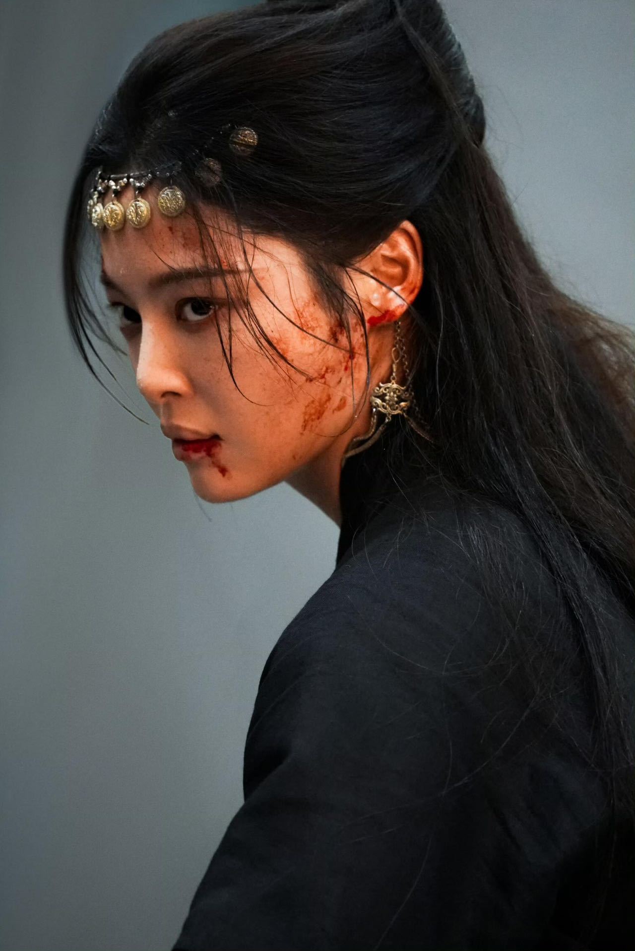 确认是辛芷蕾本人发的吗笑死，这问题本身就很辛芷蕾——毕竟她是能让“用水枪洗脚”上