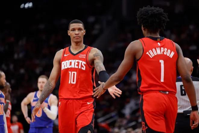 前NBA巨星凯文-加内特和保罗-皮尔斯共同主持的谈话节目《Ticket & Th