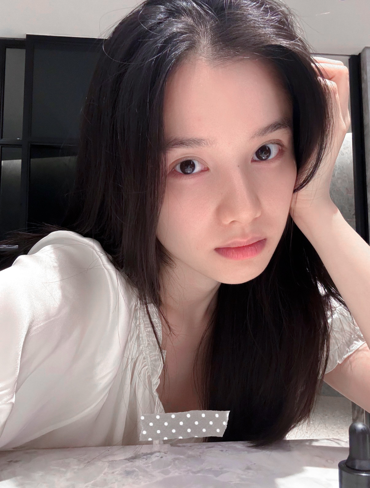 张婧仪[超话]张婧仪梦花廷zjy张婧仪苗靖 爱是自由意志的沉沦，爱上不伟大，爱下