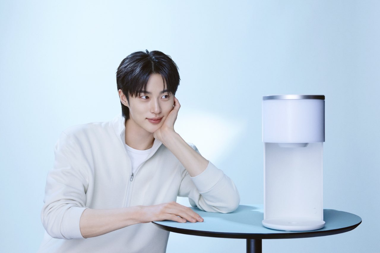 边佑锡，成为净水器代言人演员边佑锡这次被选为SK魔力净水器的全新代言人，即将于1