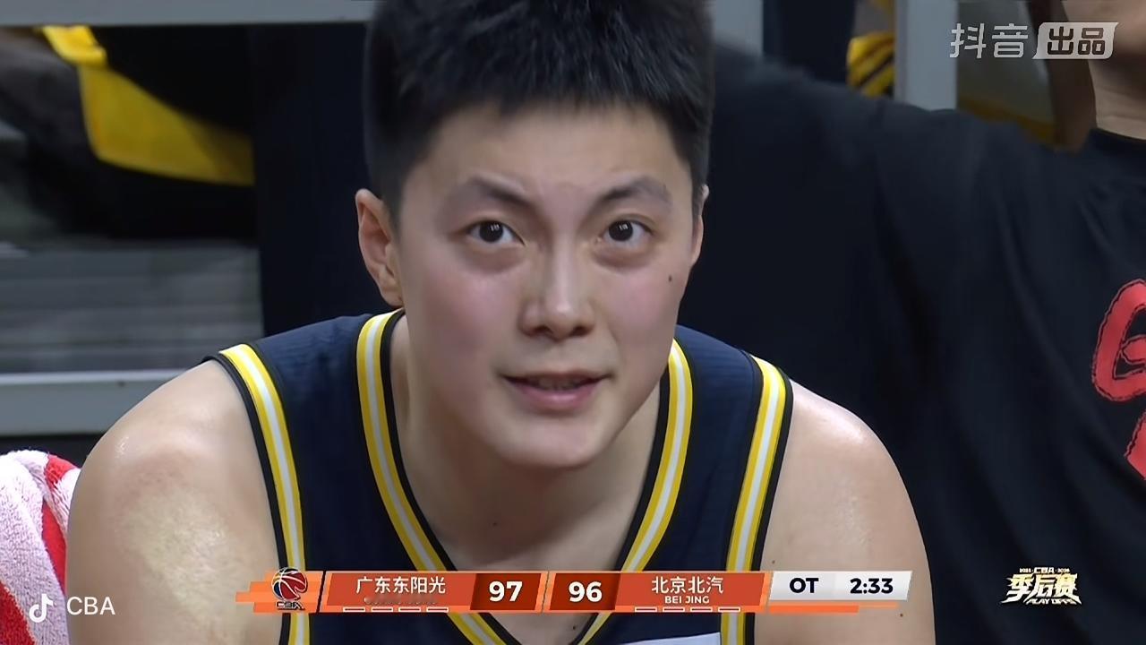 第三场京粤大战，广东东阳光男篮的胡明轩还会有精彩的表现吗？不是都说事不过三吗？