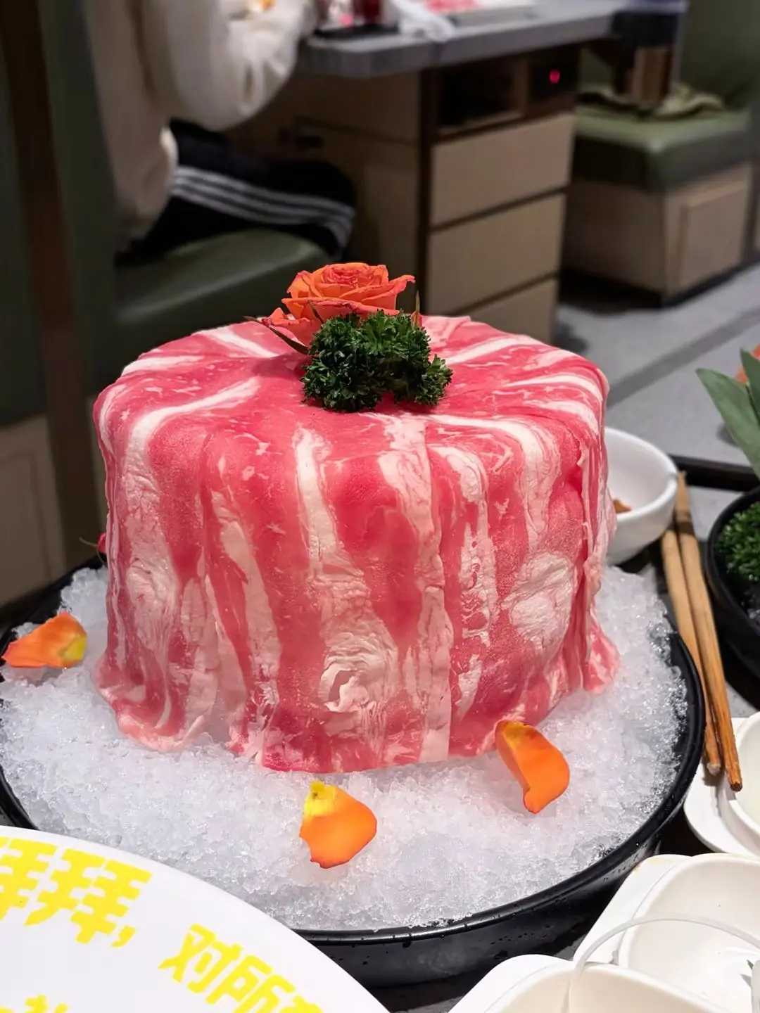 纵使黑夜吞噬了一切，太阳还可以重新回来