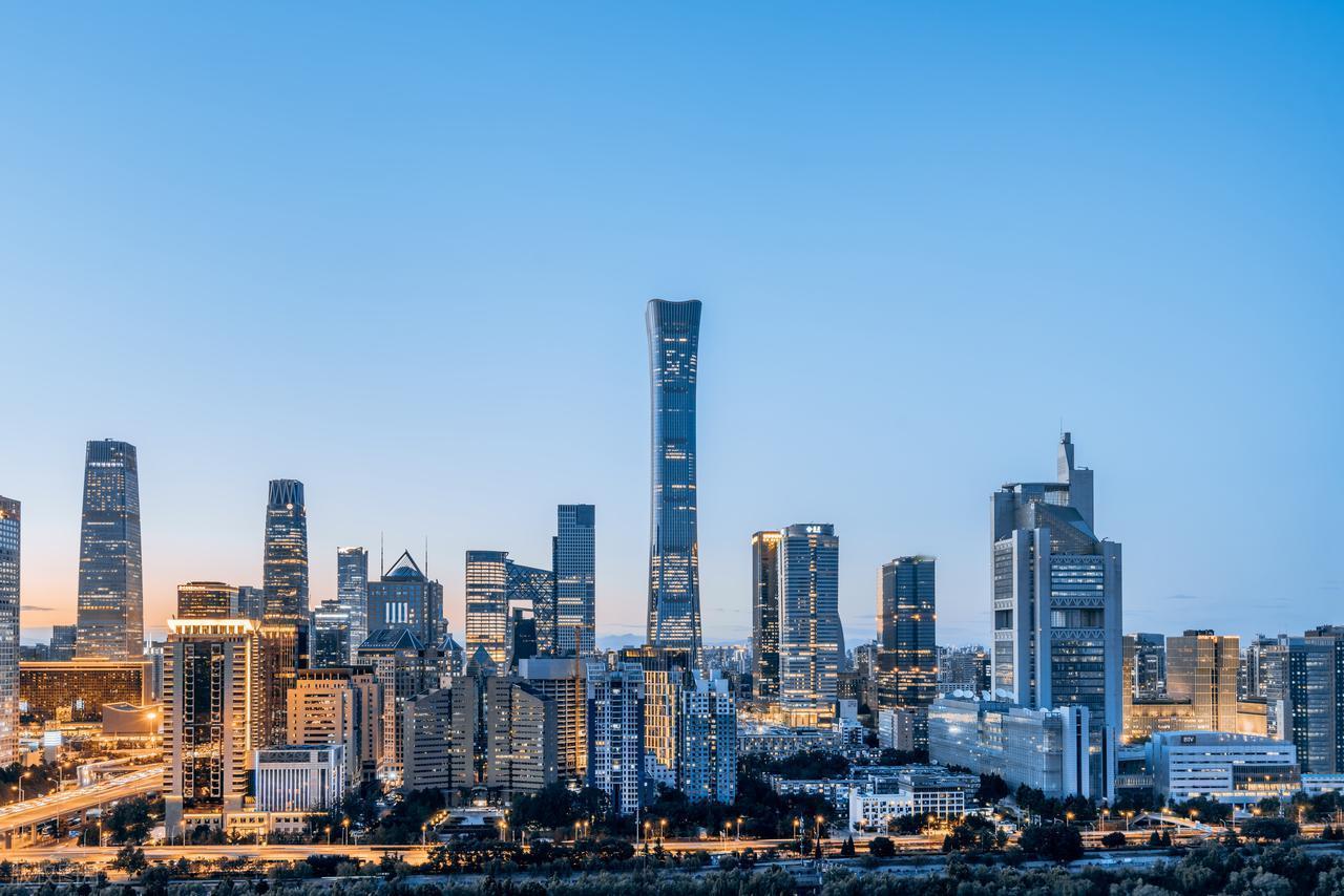 以繁荣之基，承复兴之志：繁荣使命为长远发展构建协同新格局

在中国式现代化深入推