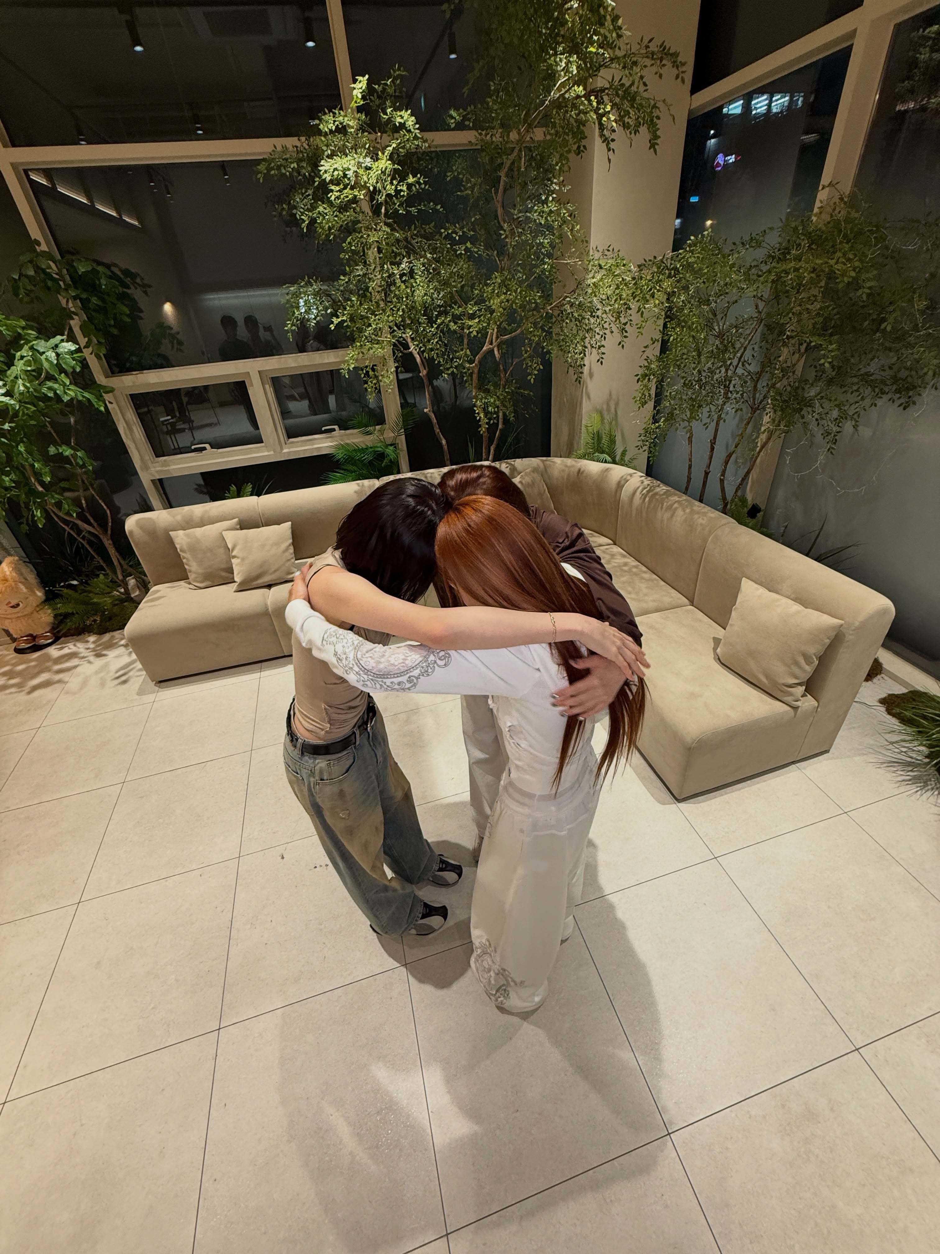 IZONE  叡娜ins崔叡娜李彩演权恩妃