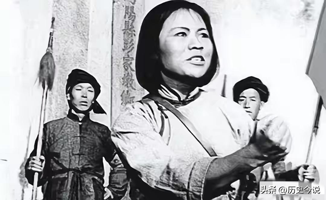 她若未血染沙场，十大元帅或添巾帼！贺龙直言：她的军事成就比我高
 
阅读此文前，