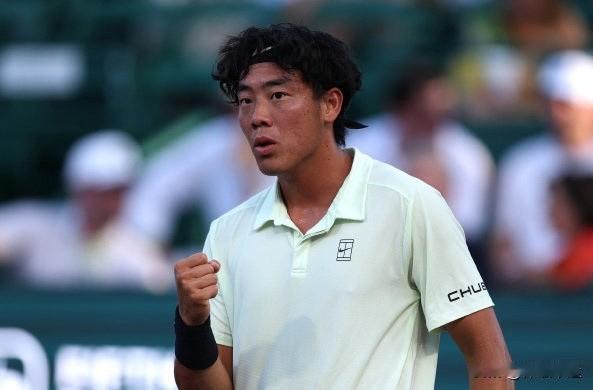 首轮黄泽林6-3、6-4战胜美国布兰奇顺利晋级次轮；

次轮黄泽林1-6、6-3