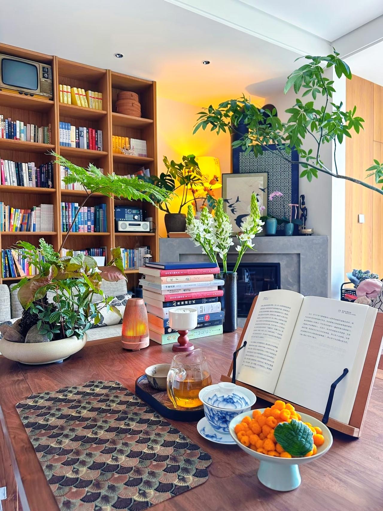 最近网上有个特别火的灵魂拷问：

存款不低于5万，
看到喜欢的东西不对比价格。