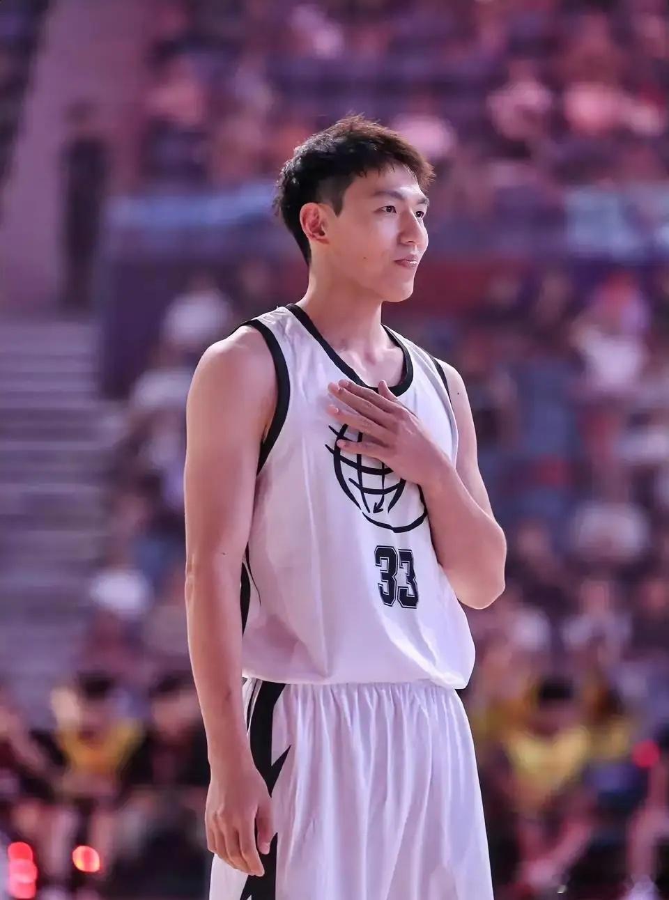 太顶了，浙江110-89深圳，这3位球员是浙江赢球的最大功臣！1.吴前，本场状态