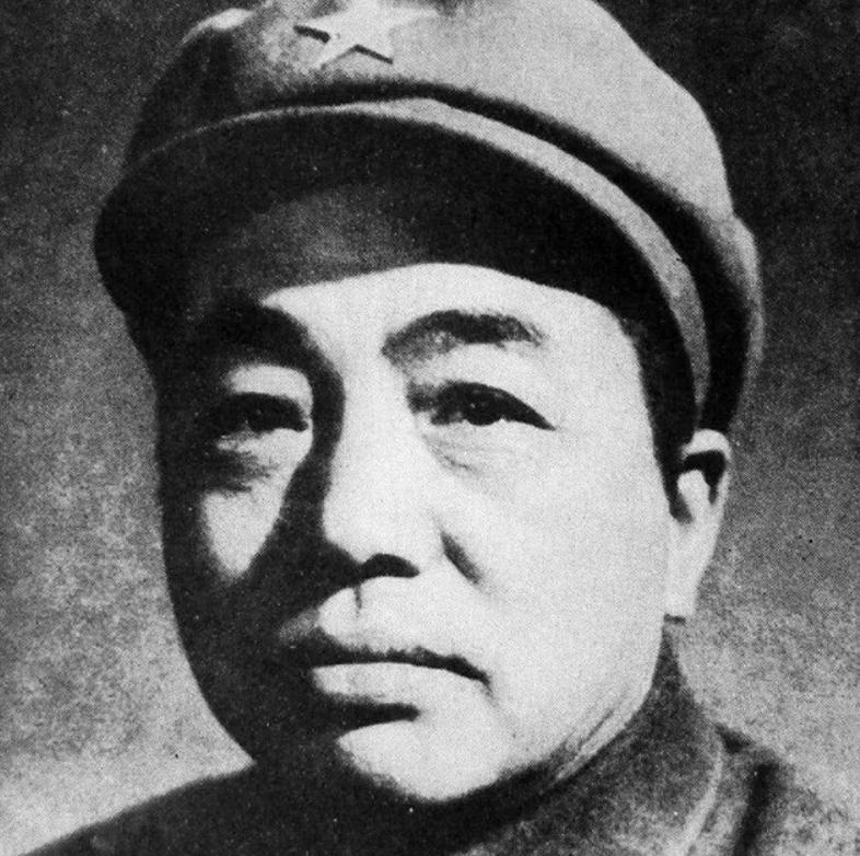 1965年，毛主席曾再次任命彭德怀，却遭到暗中阻挠，此人是谁？

1965年，距