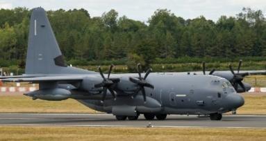 特朗普脸都被扇肿了！谁能想到，伊朗在打扫战场时，竟挖出了一个让美国彻底下不来台的